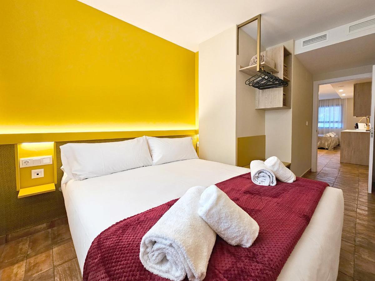 Apartamentos Las Ciencias U Валенсия Экстерьер фото